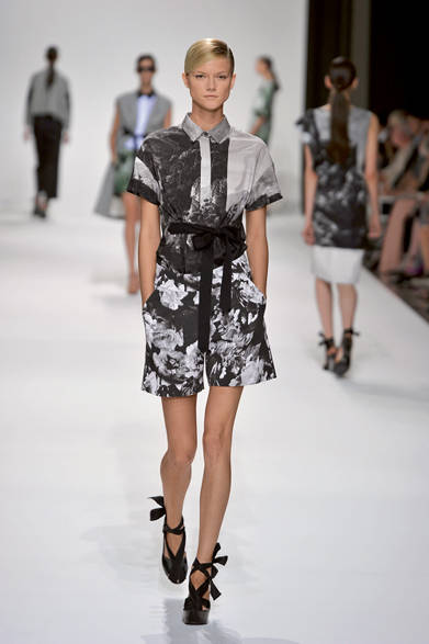 <strong>DRIES VAN NOTEN｜ドリス ヴァン ノッテン</strong>　2012年春夏コレクション速報