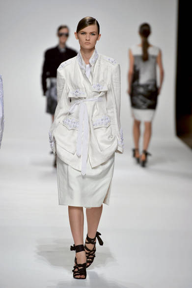 <strong>DRIES VAN NOTEN｜ドリス ヴァン ノッテン</strong>　2012年春夏コレクション速報