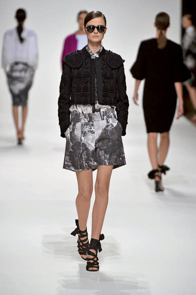 <strong>DRIES VAN NOTEN｜ドリス ヴァン ノッテン</strong>　2012年春夏コレクション速報