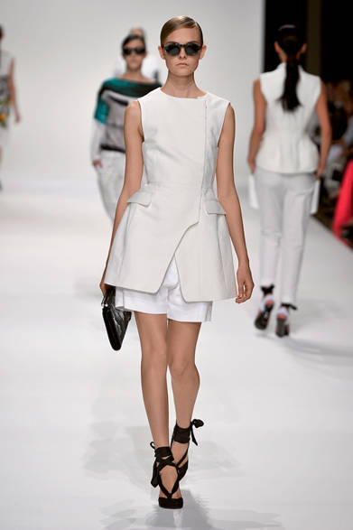 <strong>DRIES VAN NOTEN｜ドリス ヴァン ノッテン</strong>　2012年春夏コレクション速報