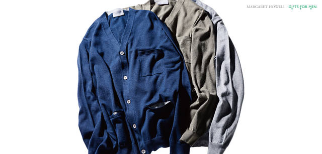 <strong>MARGARET HOWELL｜マーガレット・ハウエル</strong>　ジョンスメドレー社別注カーディガン 各3万4650円（すべてマーガレット・ハウエル）