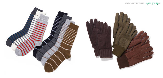 <strong>MARGARET HOWELL｜マーガレット・ハウエル</strong>　ボーダーソックス 左 各2100円（すべてMHL.）、右 各2625円　※カーキは参考色、グローブ 左 1万7850円、中＋右 2万9400円（すべてマーガレット・ハウエル）