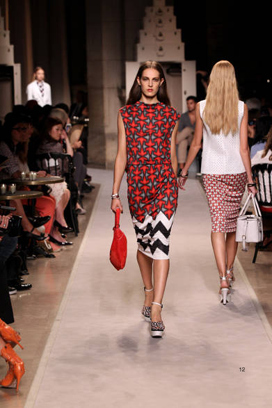 <strong>LOEWE｜ロエベ</strong>　2012年春夏コレクション速報