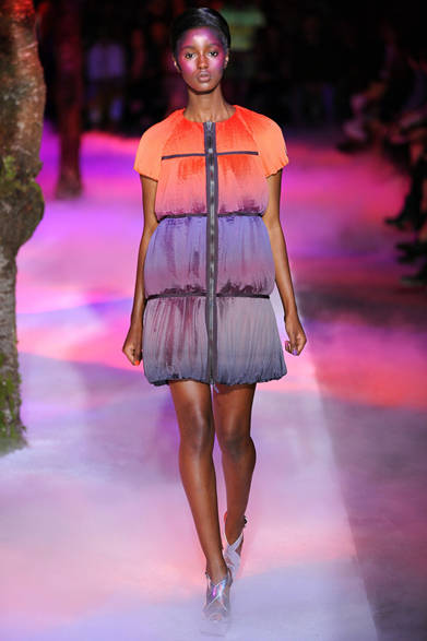 <strong>MONCLER GAMME ROUGE｜モンクレール ガム・ルージュ</strong>　2012年春夏コレクション速報