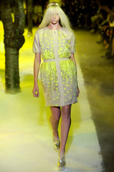 <strong>MONCLER GAMME ROUGE｜モンクレール ガム・ルージュ</strong>　2012年春夏コレクション速報