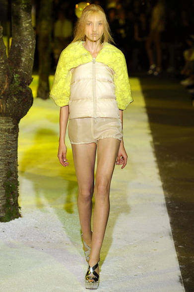 <strong>MONCLER GAMME ROUGE｜モンクレール ガム・ルージュ</strong>　2012年春夏コレクション速報