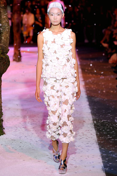 <strong>MONCLER GAMME ROUGE｜モンクレール ガム・ルージュ</strong>　2012年春夏コレクション速報