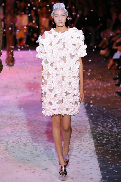 <strong>MONCLER GAMME ROUGE｜モンクレール ガム・ルージュ</strong>　2012年春夏コレクション速報