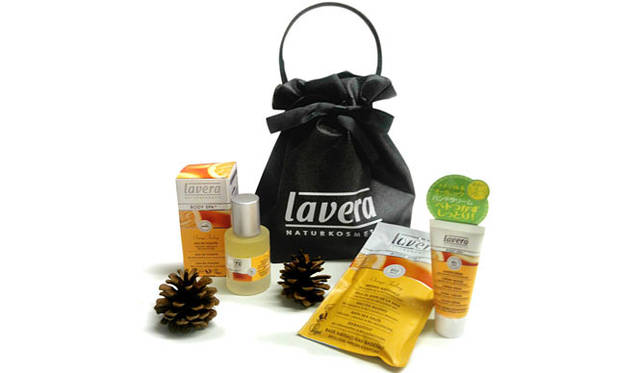 <strong>lavera｜ラヴェーラ</strong>　＜限定フレグランスセット＞オーガニッククリスマスオレンジ コフレ