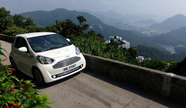 <strong>ASTON MARTIN Cygnet｜アストンマーティン シグネット</strong>　