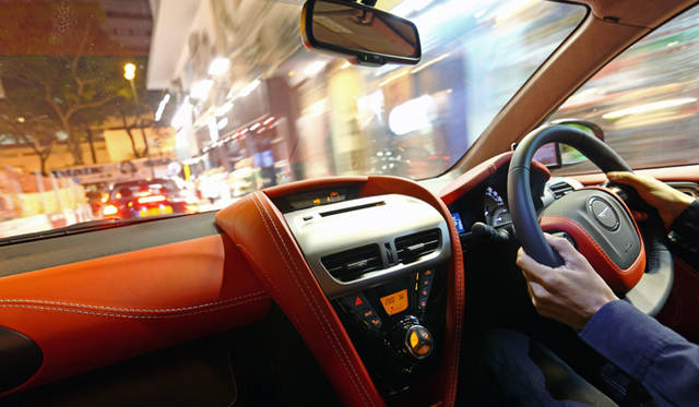 <strong>ASTON MARTIN Cygnet｜アストンマーティン シグネット</strong>　