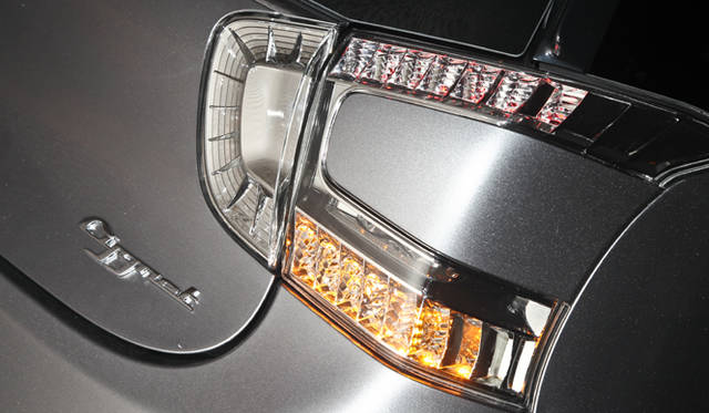 <strong>ASTON MARTIN Cygnet｜アストンマーティン シグネット</strong>　