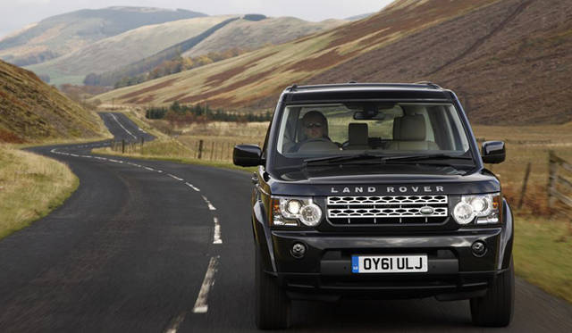 <strong>LAND ROVER DISCOVERY 4 ｜ランドローバー ディスカバリー4</strong>　