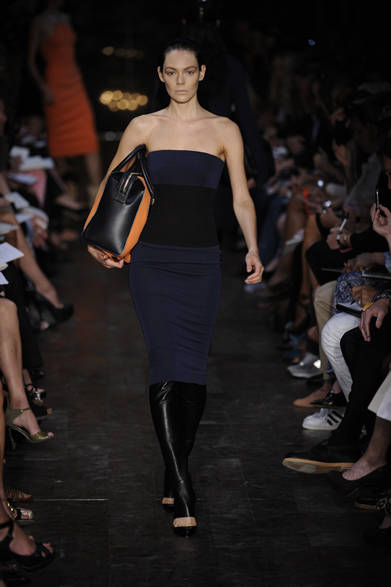 <strong>Victoria Beckham｜ヴィクトリア ベッカム</strong>　2012年春夏コレクション速報！