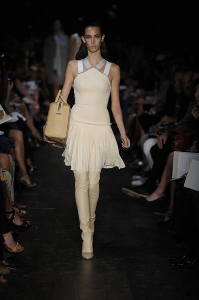 <strong>Victoria Beckham｜ヴィクトリア ベッカム</strong>　2012年春夏コレクション速報！