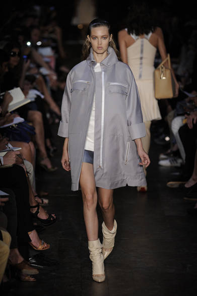 <strong>Victoria Beckham｜ヴィクトリア ベッカム</strong>　2012年春夏コレクション速報！