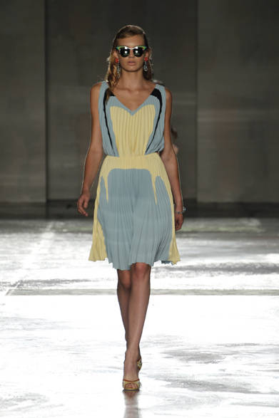 <strong>PRADA｜プラダ</strong>　2012年春夏コレクション速報