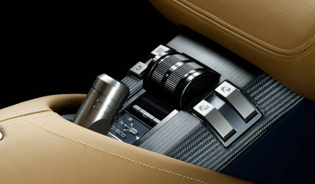 <strong>NISSAN ESFLOW｜日産 エスフロー</strong>