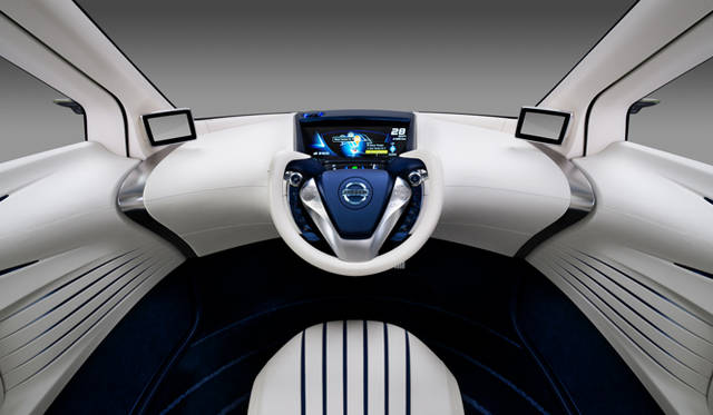 <strong>NISSAN PIVO 3｜日産 ピボ 3</strong>