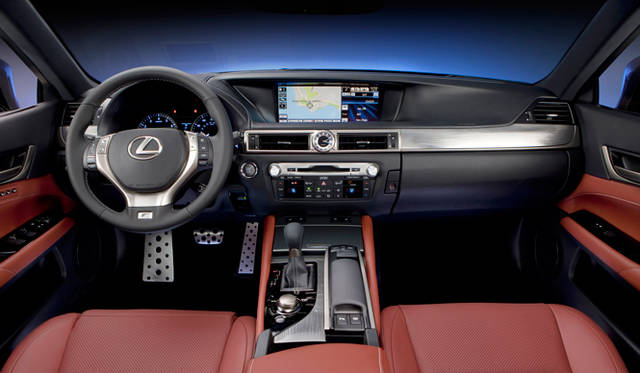 <strong>LEXUS GS350 F Sport｜レクサス GS350 Fスポーツ</strong>