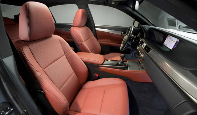 <strong>LEXUS GS350 F Sport｜レクサス GS350 Fスポーツ</strong>