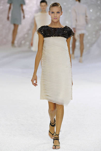 <strong>CHANEL｜シャネル</strong>　2012年春夏コレクション速報 ©CHANEL
