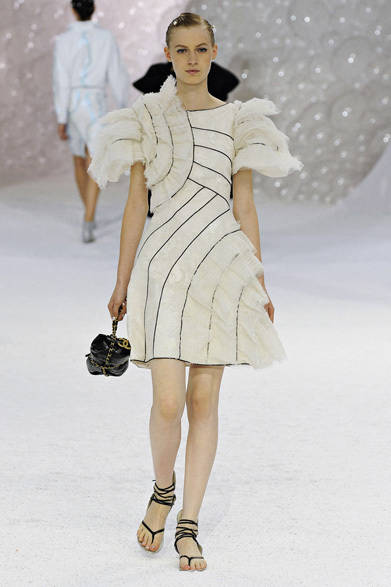 <strong>CHANEL｜シャネル</strong>　2012年春夏コレクション速報 ©CHANEL