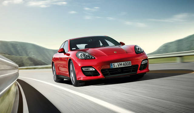 <strong>PORSCHE Panamera GTS｜ポルシェ パナメーラGTS</strong>