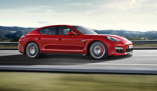 <strong>PORSCHE Panamera GTS｜ポルシェ パナメーラGTS</strong>
