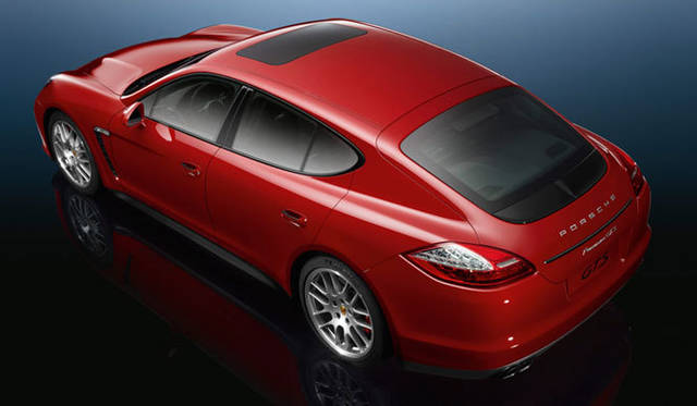 <strong>PORSCHE Panamera GTS｜ポルシェ パナメーラGTS</strong>