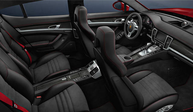 <strong>PORSCHE Panamera GTS｜ポルシェ パナメーラGTS</strong>