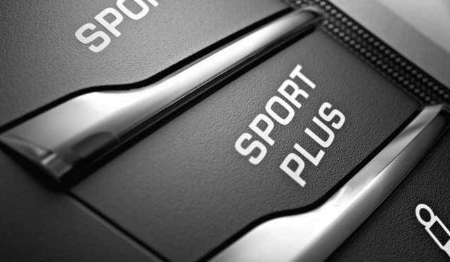 <strong>PORSCHE Panamera GTS｜ポルシェ パナメーラGTS</strong>