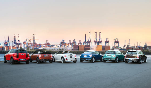 <strong>MINI 第42回東京モーターショーの概要を発表</strong>　写真左からクロスオーバー、コンバーチブル、ロードスター、クーペ、ハッチ、クラブマン。