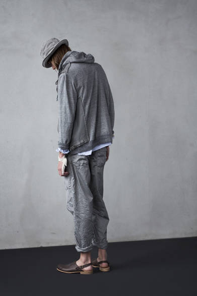 <strong>UNDERCOVERISM｜ アンダーカバーイズム</strong>　