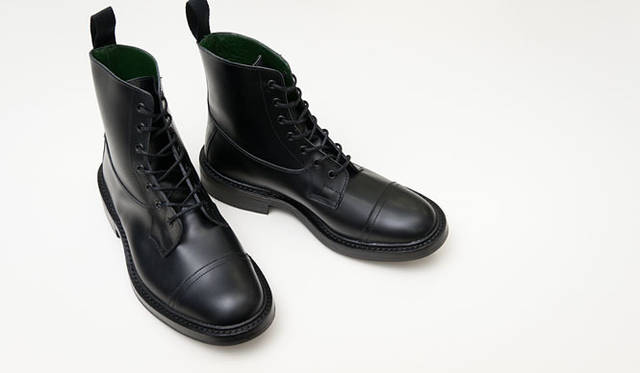 　Tricker’s for DESIGNWORKSレースアップブーツ6万3000円（トリッカーズ フォー デザインワークス）