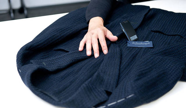 <strong>DESIGNWORKS｜デザインワークス</strong>　Gian Franco Bommezzadri for DESIGNWORKSニットジャケット8万9250円（ジャン・フランコボメザドリ フォー デザインワークス）