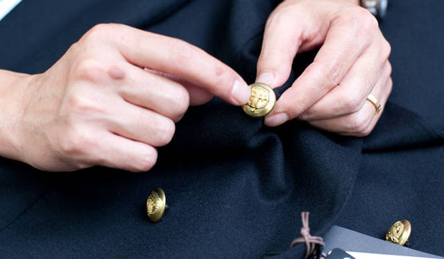 <strong>DESIGNWORKS｜デザインワークス</strong>　ダブルブレストブレザー14万7000円（デザインワークス）