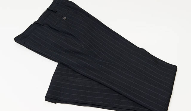 <strong>DESIGNWORKS｜デザインワークス</strong>　2ウェイストレッチスラックス3万450円（デザインワークス）