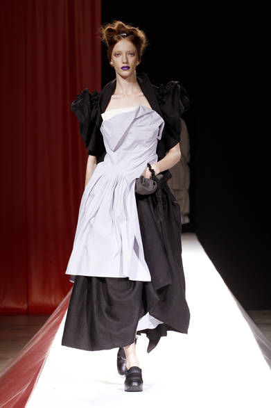 <strong>YOHJI YAMAMOTO｜ヨウジヤマモト</strong>　2012年春夏コレクション速報