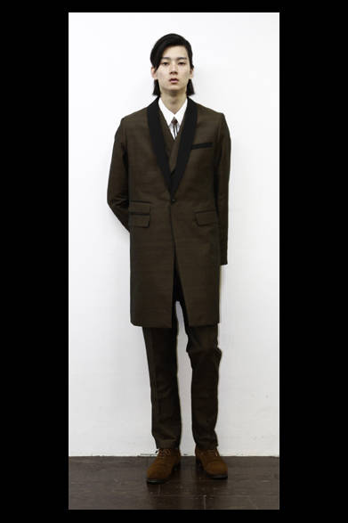 <strong>TOGA VIRILIS｜トーガ ビリリース</strong>　