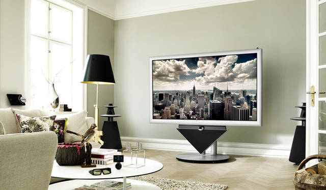<strong>Bang&Olufsen｜バング＆オルフセン</strong>　3D機能搭載85インチプラズマテレビ 「BeoVision 4-85」