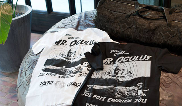 <strong>CHROME HEARTS｜クロムハーツ</strong>　アート展「JOE FOTI“HERE COMES MR.OCULUS”」　Tシャツも販売中。