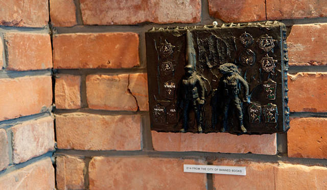 <strong>CHROME HEARTS｜クロムハーツ</strong>　アート展「JOE FOTI“HERE COMES MR.OCULUS”」