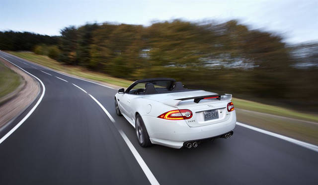 <strong>Jaguar XKR-S Convertible｜ジャガー XKR-S コンバーチブル</strong>