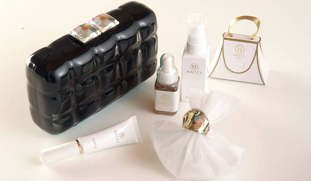 <strong>HACCI｜ハッチ</strong>　「クリスマス invitation」数量限定発売