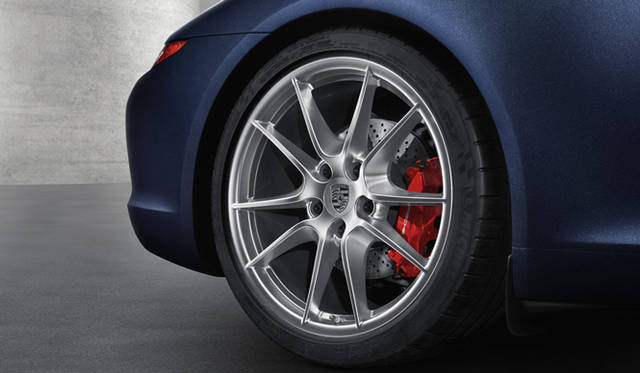 <strong>Porsche 911｜ニュー911から垣間見る、最新のポルシェエンジニアリング</strong>