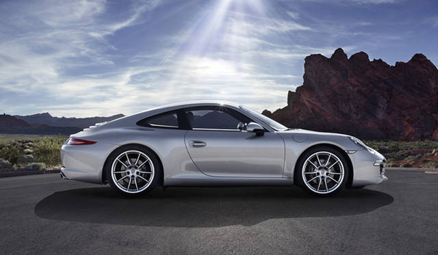 <strong>Porsche 911｜ニュー911から垣間見る、最新のポルシェエンジニアリング</strong>