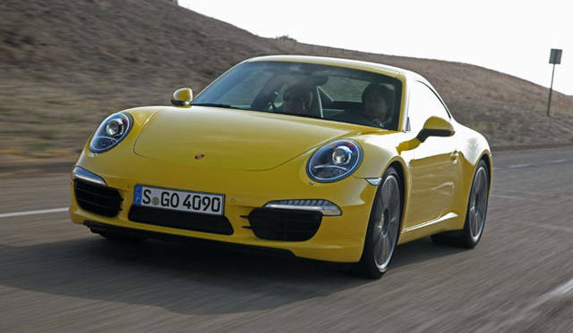 <strong>Porsche 911｜ポルシェ 911</strong><br><br><#IMAGELINK_EX_(auto)_(CT_2_24454_15)_(/article/13226?num=1)_()_(ポルシェ 911特集｜試乗速報─島下泰久篇)#><br><#IMAGELINK_EX_(auto)_(CT_2_24454_16)_(/article/13302?num=1)_()_(ポルシェ 911特集｜試乗速報─渡辺敏史篇)#>