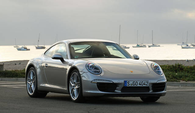 <strong>Porsche 911｜ポルシェ 911</strong><br><br><#IMAGELINK_EX_(auto)_(CT_2_24454_15)_(/article/13226?num=1)_()_(ポルシェ 911特集｜試乗速報─島下泰久篇)#><br><#IMAGELINK_EX_(auto)_(CT_2_24454_16)_(/article/13302?num=1)_()_(ポルシェ 911特集｜試乗速報─渡辺敏史篇)#>