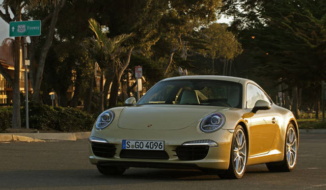<strong>Porsche 911｜ポルシェ 911</strong><br><br><#IMAGELINK_EX_(auto)_(CT_2_24454_15)_(/article/13226?num=1)_()_(ポルシェ 911特集｜試乗速報─島下泰久篇)#><br><#IMAGELINK_EX_(auto)_(CT_2_24454_16)_(/article/13302?num=1)_()_(ポルシェ 911特集｜試乗速報─渡辺敏史篇)#>